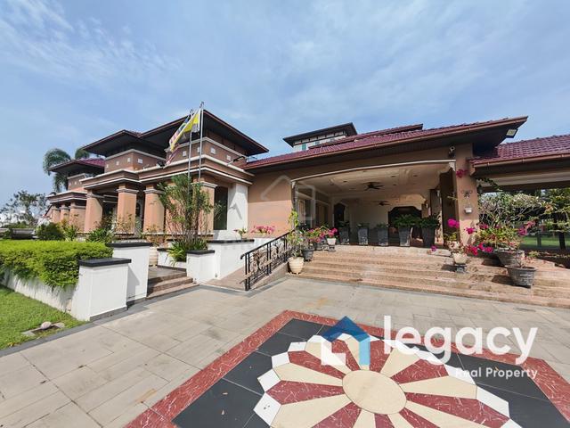 2.5 Storey Bungalow at Thompson Road, Ipoh 1