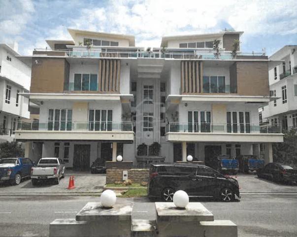 Below Value Andora Peak 3 and Half Story Bangalow House 1