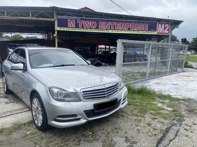 2013 Mercedes Benz C200 CGI W204A (A) Tip Top - 1