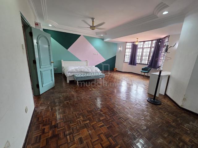 FOR RENT: Fully Furnished 4B3B @ Jalan Layang 🔥
​SEMIDETACHED 1