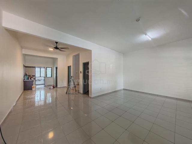 Kulai, Bandar Putra  Jalan Enggang  Double Storey Terrace HouseForRent 1