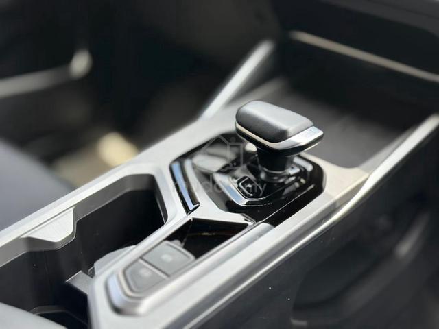 2024 Proton S70 1.5 FLAGSHIP LOW MILE UNDER WRRNTY - 5
