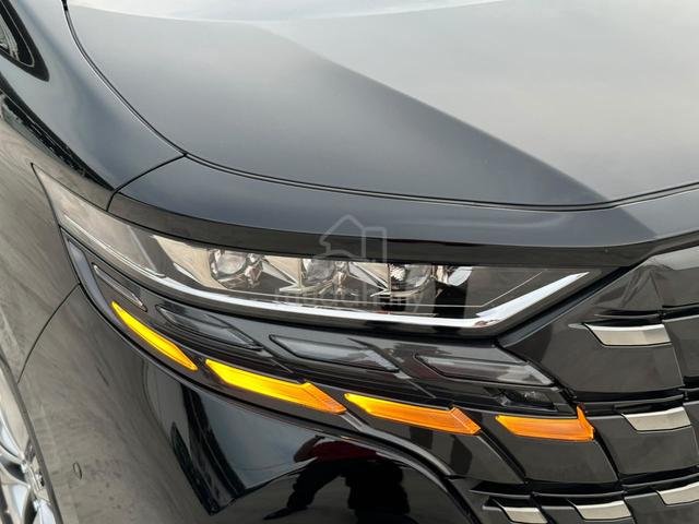FULL SPEC 2025 Toyota ALPHARD Z 15k KM - 3