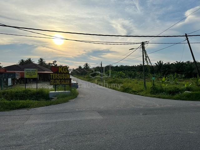 Lot Bungalow Freehold, Ayer Tawar, Lumut 1
