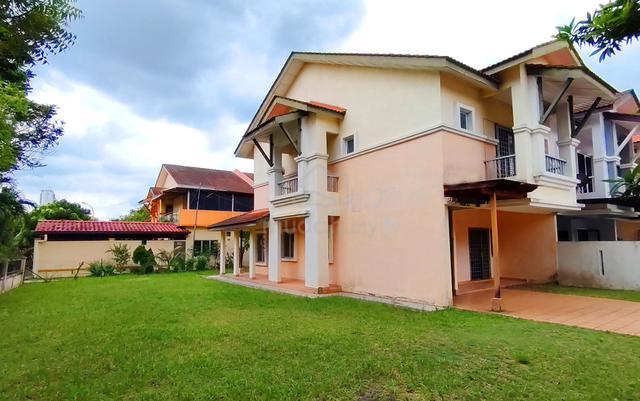 Corner Lot 2-Storey House @ Puchong 1