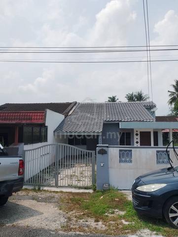 Semi-D End Lot Luas @ Senai | 3,200 sqft | Freehold 1