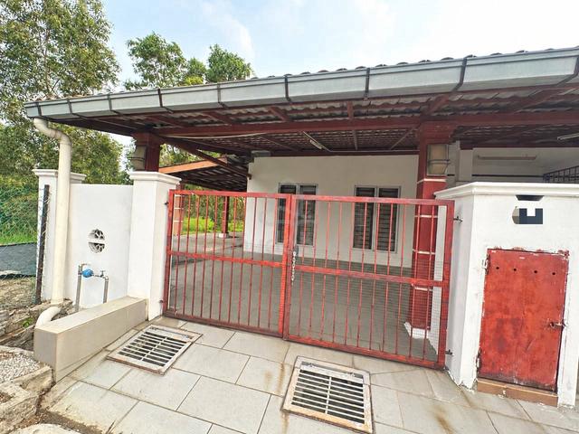 Corner Lot Renovated Extended Single Storey House Bandar Saujana Putra 1