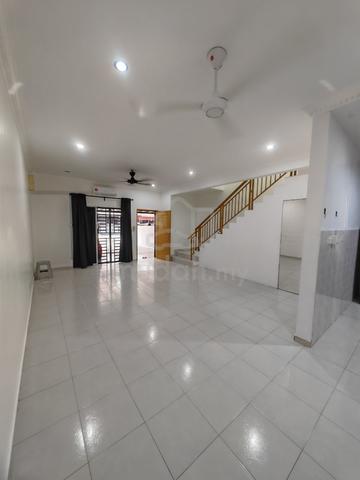 Nusa Bayu Gelang Patah Double Sty House FOR RENT 1