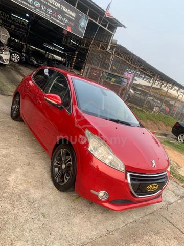 2014 Peugeot 208 1.6 VTI ALLURE (A) - 1