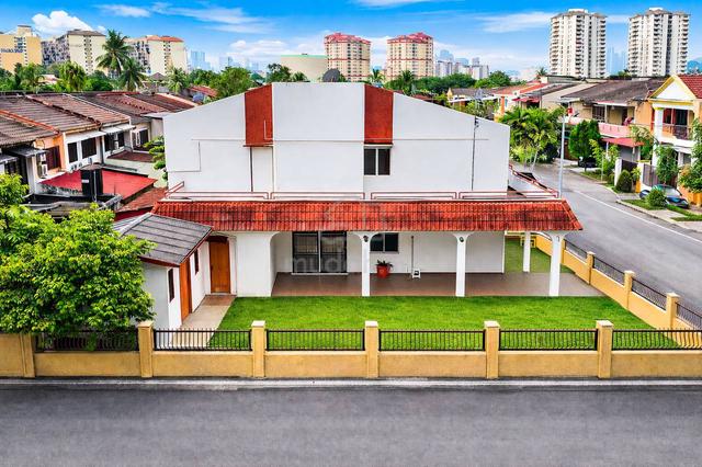 CORNER LOT Double Storey Terrace House Taman Sri Watan Ampang 1