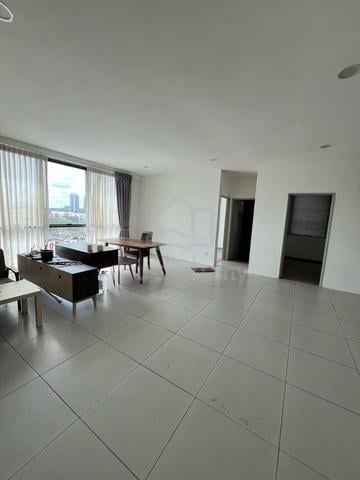 deLOFTS Residence 1