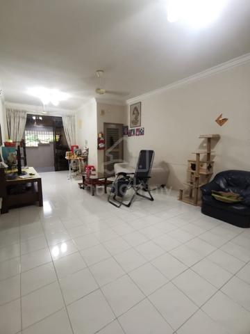 Desaria Kenari Town house Ground floor Good Condition 1