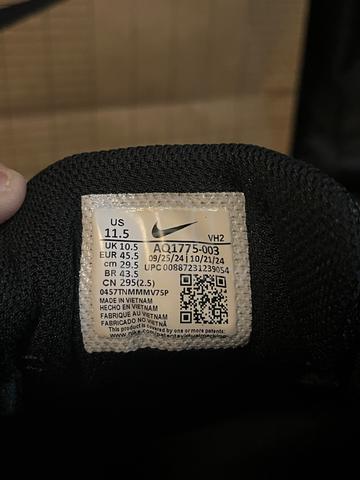 NIKE EBERNON Low Black Like New - photo 3 of 6