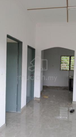 Banglo Dalam Kebun Dengkil 1