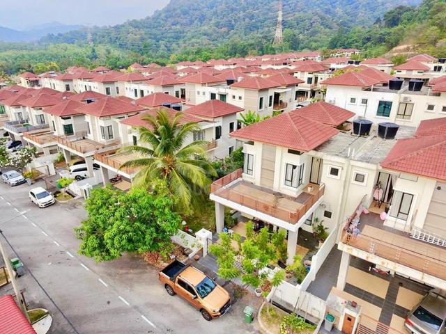 6 BEDROOMS & NON BUMI 2 Storey Semi D Taman Nusa Intan Senawang 1