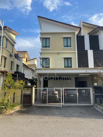 Renovated Semi D Furnished At Taman Tropika 2 Furnished Kajang 1