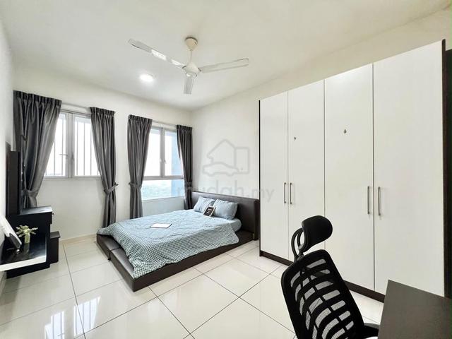 Master Room For Rent @10min to CIQ🤩 1