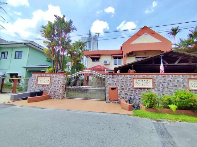 2.5 Storey Detached House in Kuala Lumpur [Close to Pavilion KL] 1