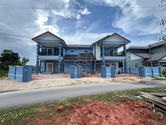 Rumah SEMI D CANTIK 1900KPS KG CHONANG DEPAN STADIUM GONG BADAK 1