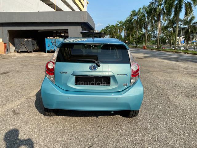 2014 Toyota PRIUS C 1.5 TRD SPORTIVO (HYBRID) (A) - 4