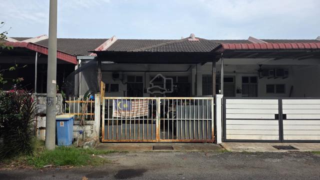 FACING OPEN Single Storey Terrace SP 8 Bandar Saujana Putra 1
