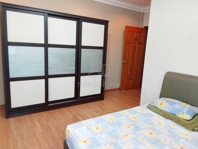 Room for rent at Interhill, Miri 1