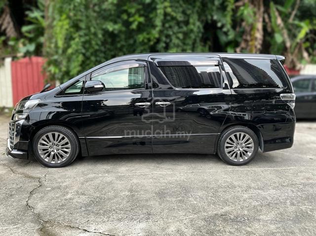 ToyotaA VELLFIRE 2.4 GOLDEN EYES CONVERT (A) - 2