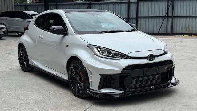Is Auto 2024 Toyota YARIS 1.6 GR MY19 FACELIFT - 3