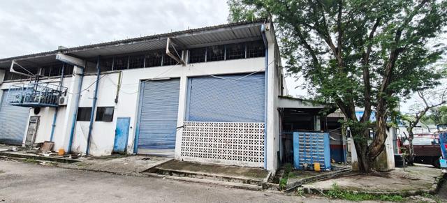 Taman Daya Factory Corner Lot 4690sqft 3