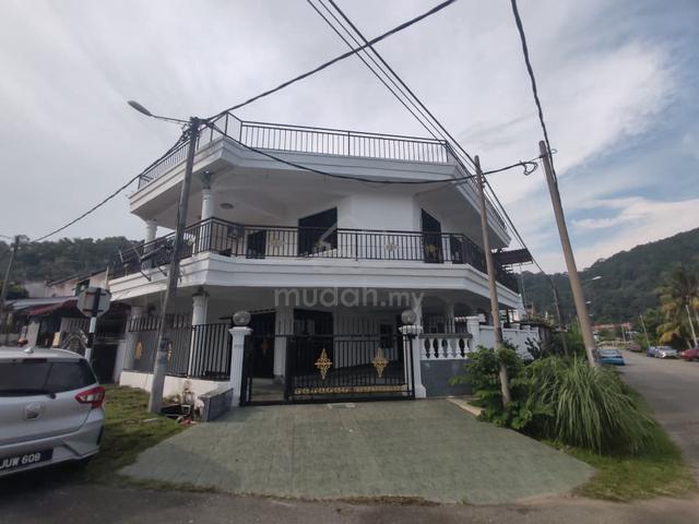 Taman Bukit Perdana Double Storey Terrace House 5bed Batu Pahat Johor 1