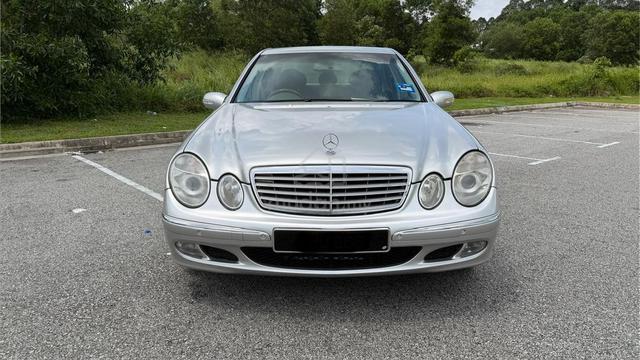 2004/2005 Mercedes-Benz E240 (A) AVANGARDE CBU - 3