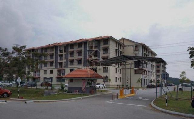 Sinar Apartment 1