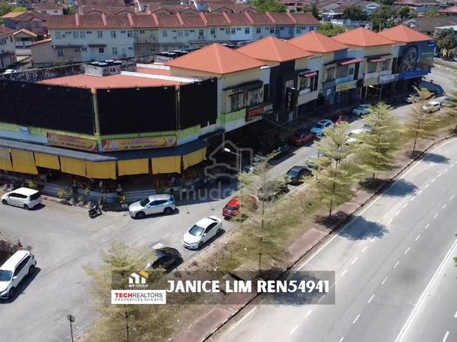 Taman Seri Akasia Double Storey Shoplot Facing Road 1