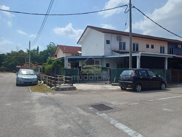 Double Storey Corner Lot Taman Sri Nilam Tangkak 1
