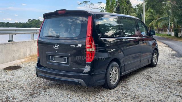 Hyundai GRAND STAREX 2.5 CRDI VGT (A) - 2