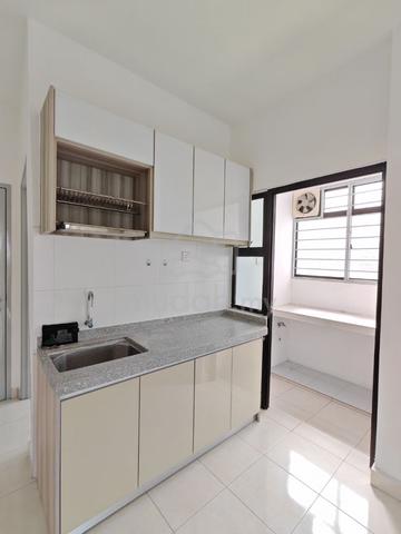Suria Ixora 1