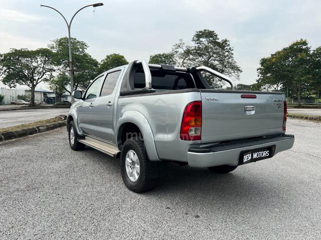 2010 Toyota HILUX 2.5 G FACELIFT DOUBLE CAB (A) - 4