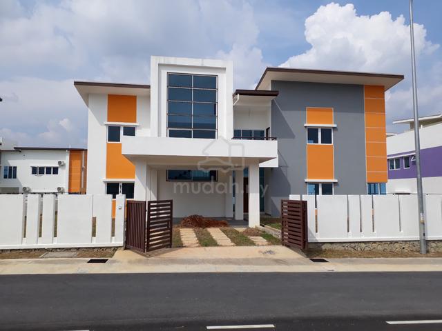 Kit cab 2 sty Bungalow Taman Kayangan Pelangi Heights Mantin Pajam KTJ 1