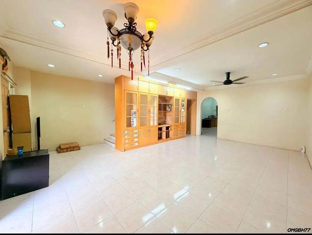 Port Klang double storey house for SALE ! 1