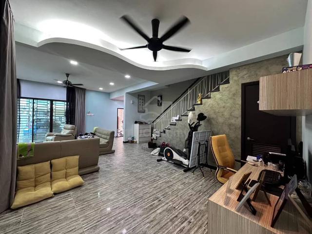 2.5 Storey Semi-D House, Taming Mutiara 3