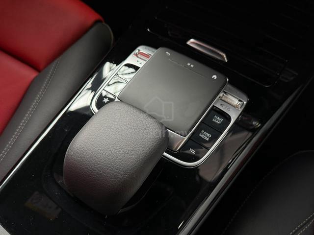 Mercedes Benz A250 2.0 AMG (A) S.ROOF HUD 2 TONE - 5