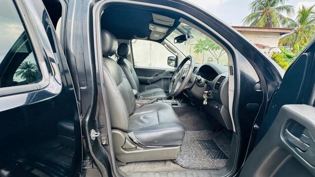 2012 Nissan NAVARA 2.5(Auto)Turbo 4x4,Leather Seat - 2