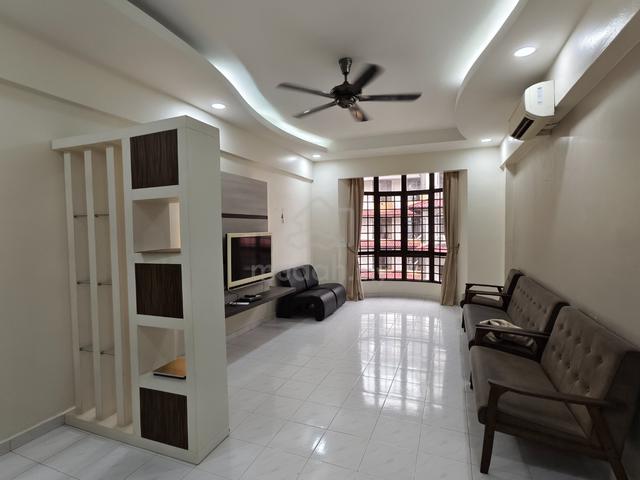 Straits Court Condominium 1