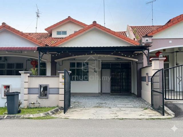 [FACING PLAYGROUND] Delima 2 Kluang Rumah Besar 1650 sqft 1