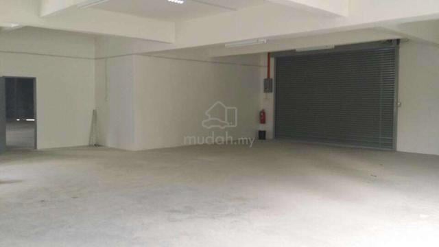 Factory 10,300 sf Warehouse Industrial Butterworth 1