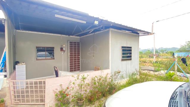 Tanah dan Rumah Sewa di Sg Tiram 1
