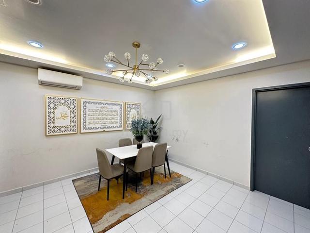 【Renovated】Nusa Sentral Double Storey 18x60 Medium Cost House 1