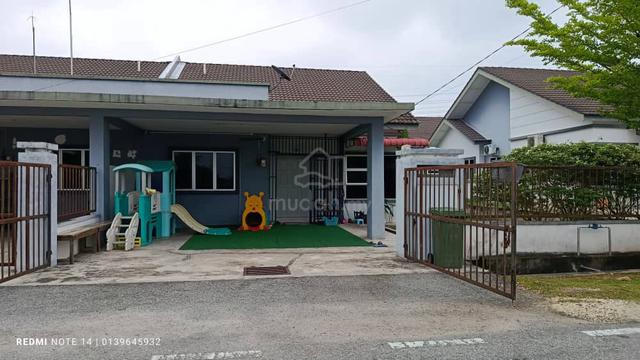 Rumah Luas โ
Rumah SemiD Taman Awah Permai, Temerloh 1