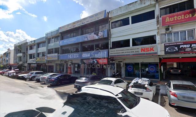 Taman Johor Jaya, Jalan Rosmerah 2/17, 3 sty Shoplot Facing PG highway 1