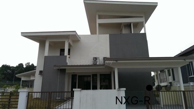 Sri istana Hill 2.5sty Bungalow 11000sqft NIce unit for sale 1